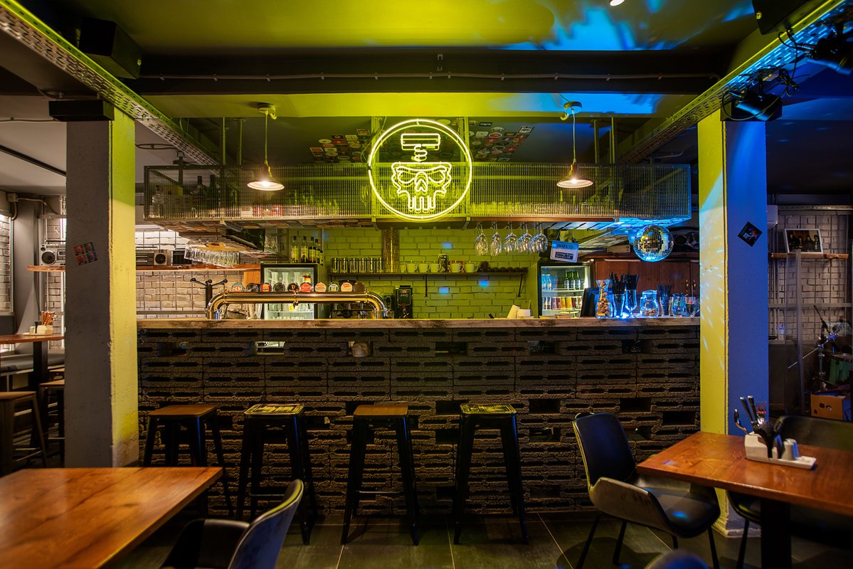 Рок-бар и винотека ШТОПОР