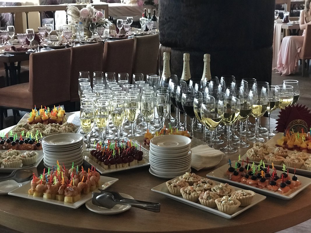 Ресторан Чайхана Сезам на Рябиновой улице 