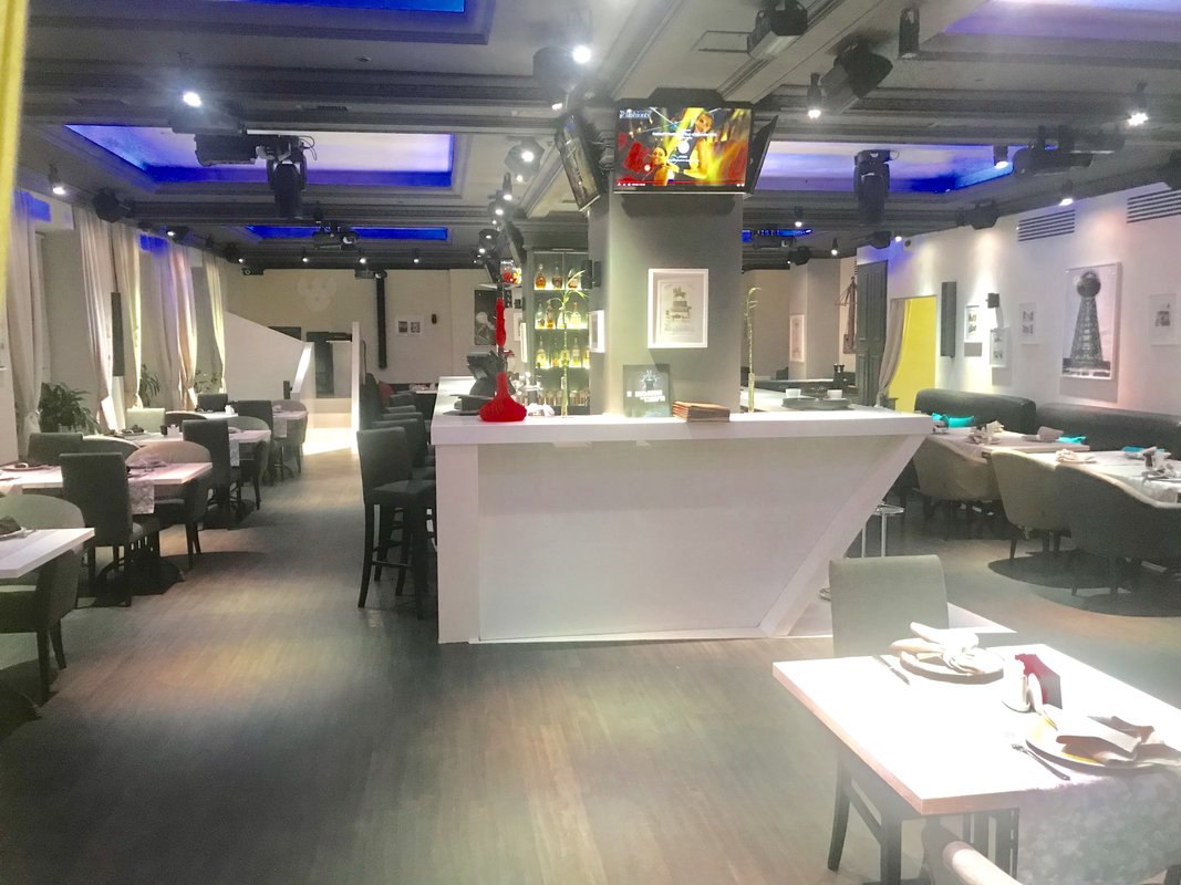 Ресторан Никола Тесла на Шарикоподшипниковской улице