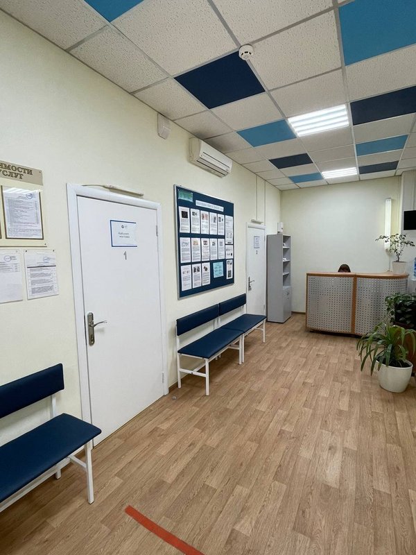 Многопрофильный медицинский центр ДНК-ЦЕНТР на улице Кржижановского 