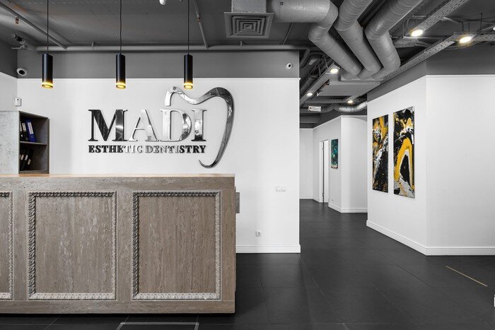 Клиника эстетической стоматологии MADI на Авиационной улице