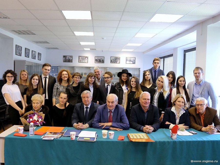 Московский государственный институт международных отношений (университет) МИД РФ на метро Тёплый стан