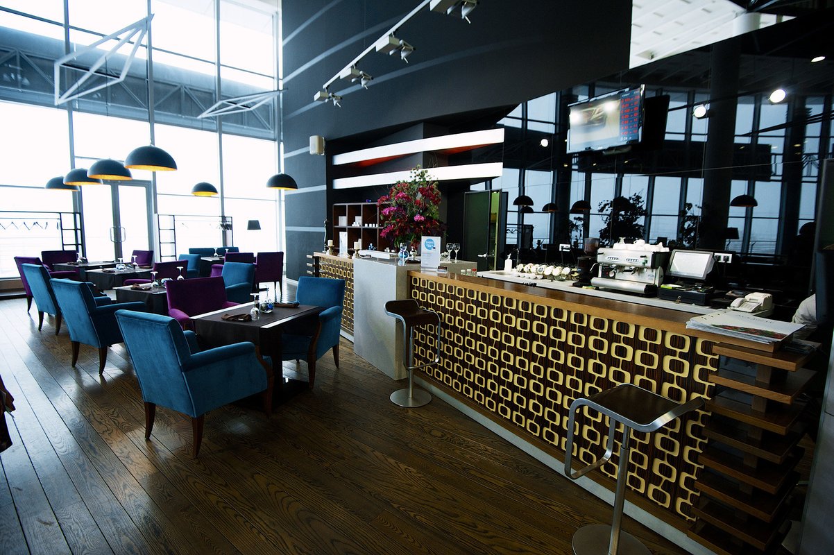 Ресторан Accenti Cafe в автосалоне Панавто