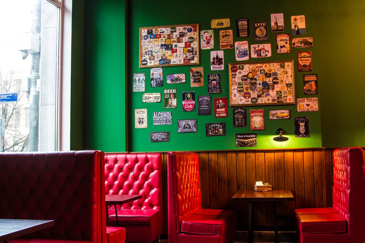 Кафе по мотивам сериалов Френдс на метро Преображенская площадь