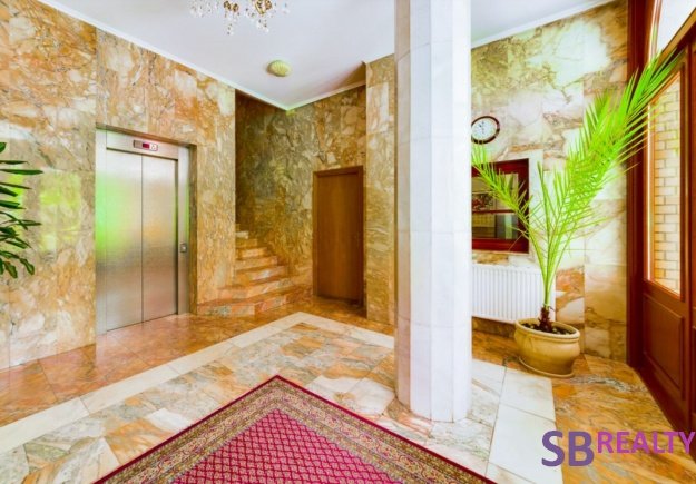 Агентство недвижимости SB-Realty на улице Маросейка, 3/13