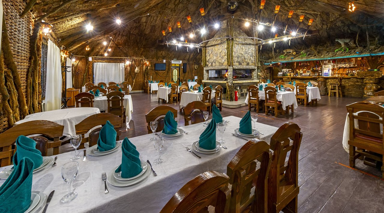 Ресторан Мой двор на улице Сталеваров