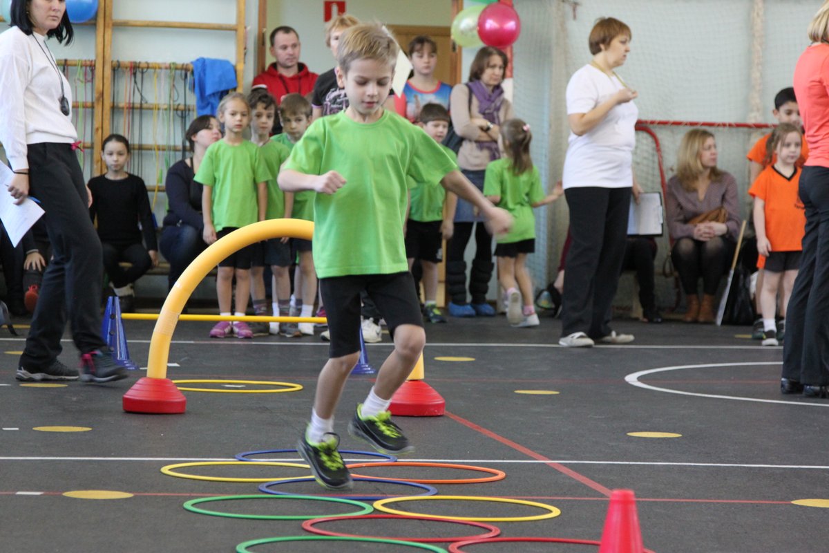 Средняя общеобразовательная школа № 538 им. С.В. Гришина с дошкольным отделением на улице Каховка