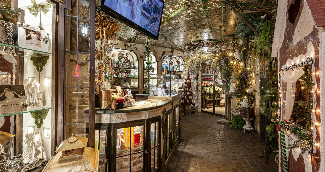 Chateau de Fleurs на Ломоносовском проспекте, 29 к 3 