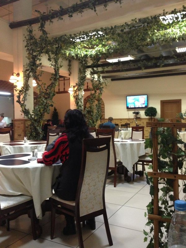 Ресторан-таверна Южный дворик в ТЦ ЭлитСтрой материалы