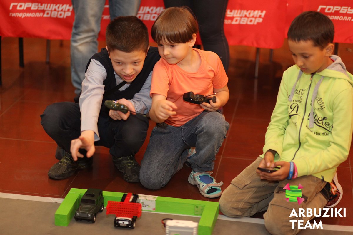 Центр молодежного инновационного творчества ЛЭР на метро Краснопресненская