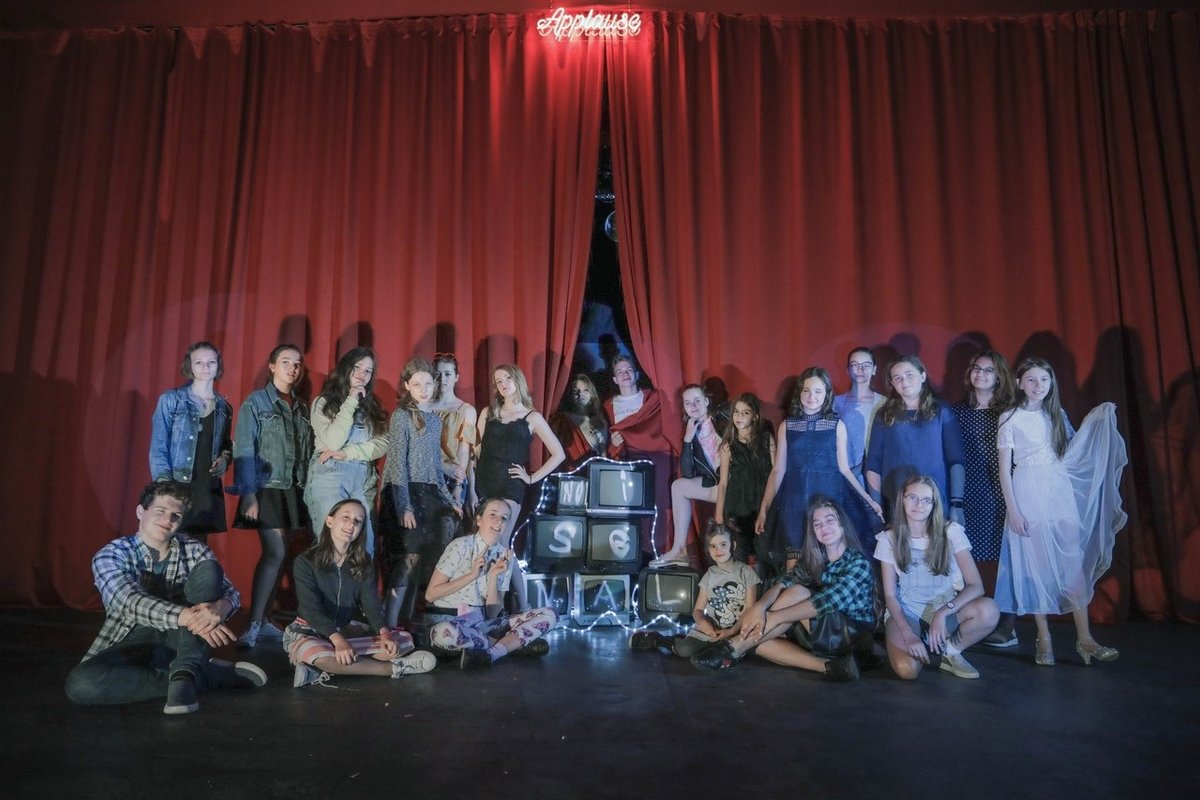 Продюсерская компания Аплодисменты