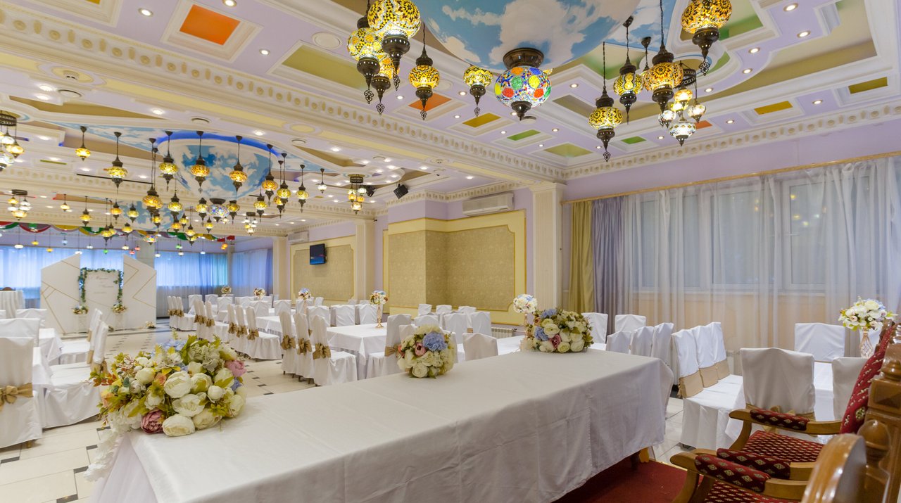 Банкетно-ресторанный комплекс Лале Султан в Россошанском проезде 