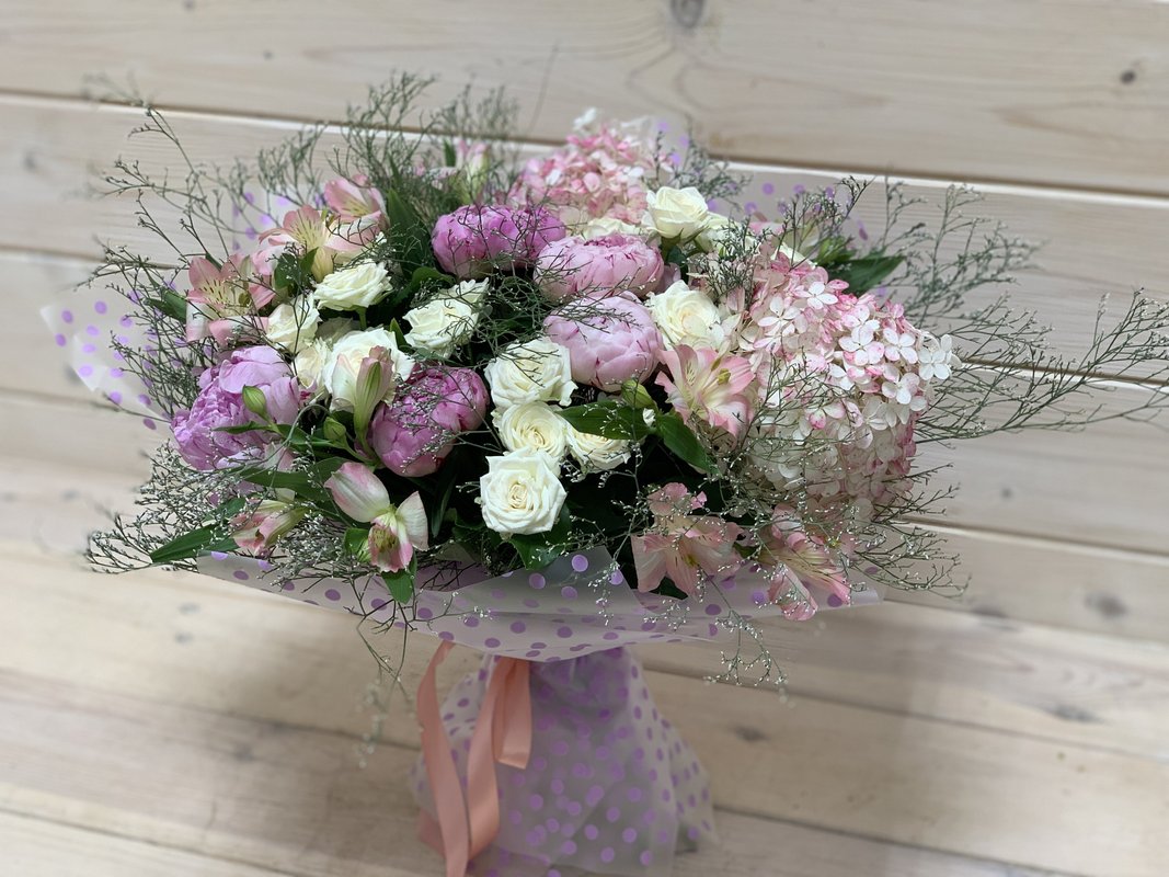 Салон цветов и подарков Эрингиум