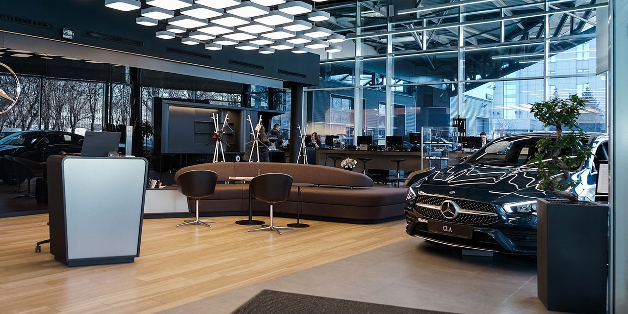 Автосалон Mercedes-Benz Звезда Столицы на Варшавском шоссе