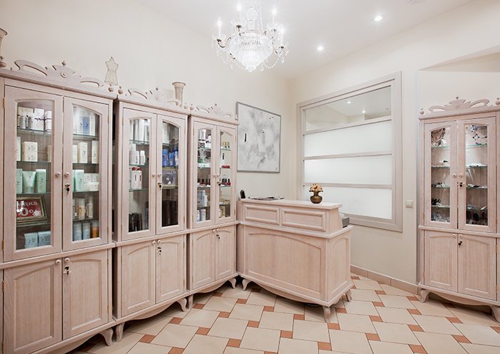 Салон красоты Аида на метро Чистые пруды