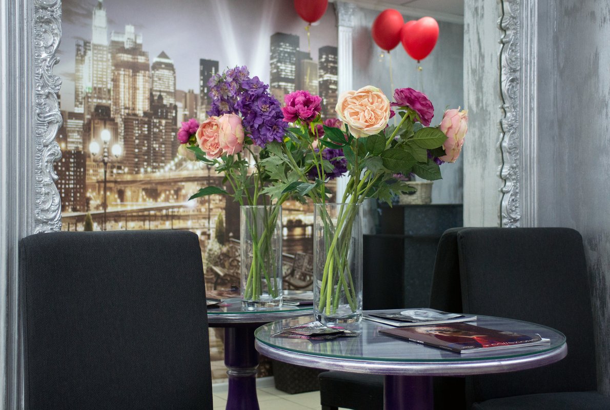 Mon Caprice на метро Кантемировская