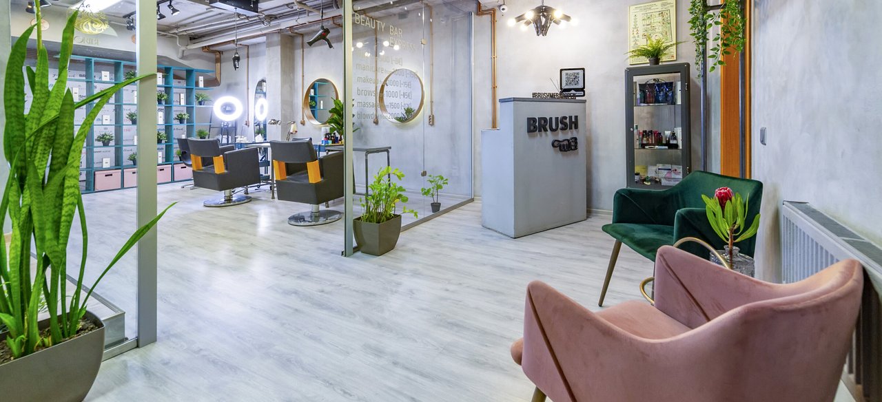 Салон красоты BrushMeBar на метро Арбатская