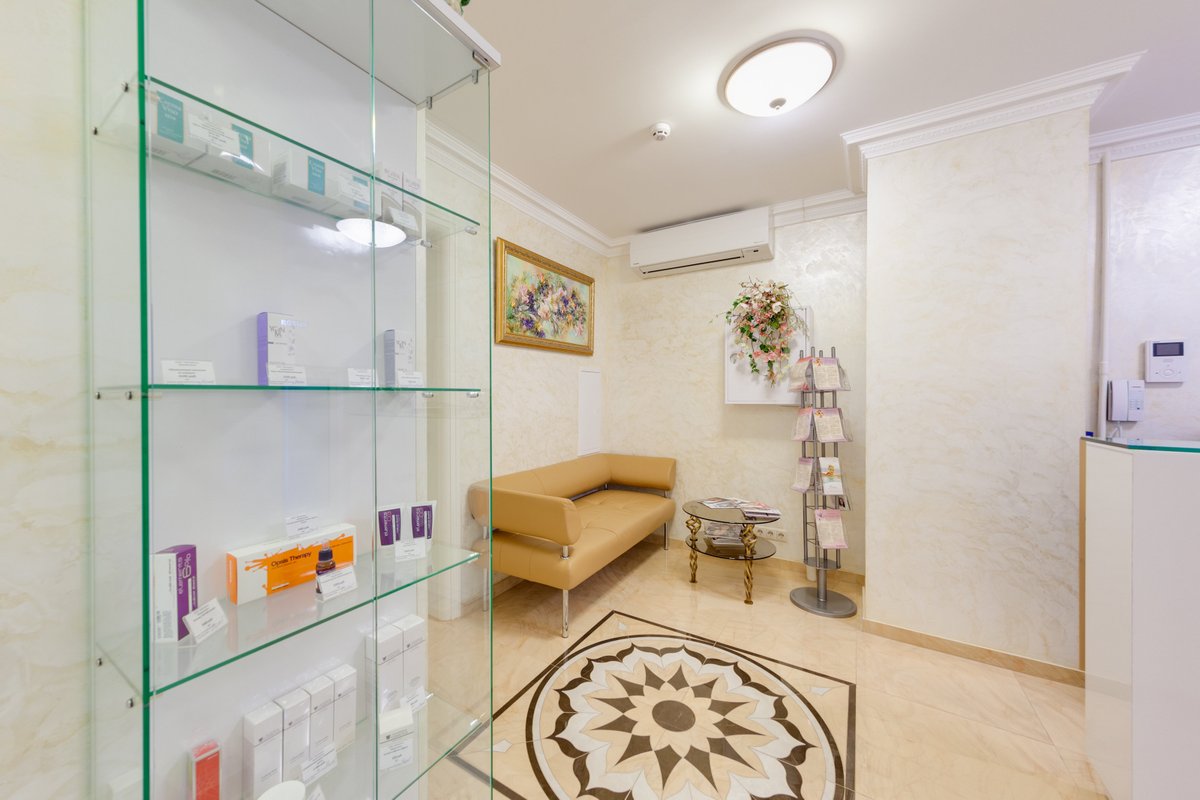 Косметологическая клиника Актуалия на улице Ивана Бабушкина