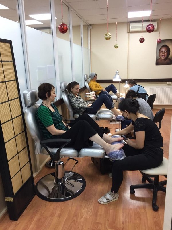 Салон красоты Лица на Нежинской улице 