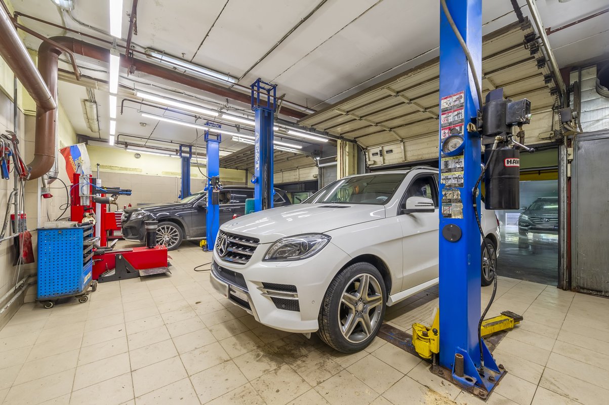 Автосервис Mercedes-Benz Авто-Ирс в Зубаревом переулке, 15 к 2