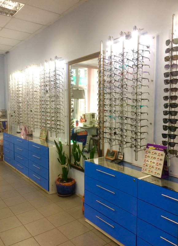Салон оптики Окуляр в ТЦ Вектор