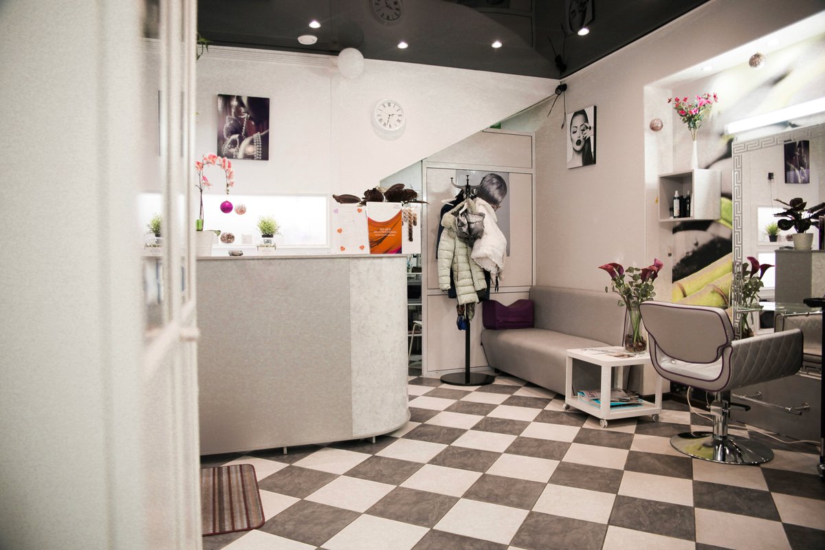 Салон красоты Красивые люди на бульваре Дмитрия Донского 