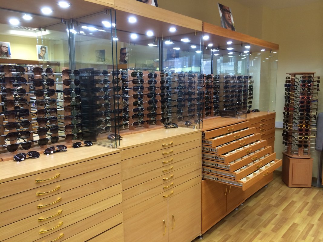 Магазин оптики OchkiVip.ru