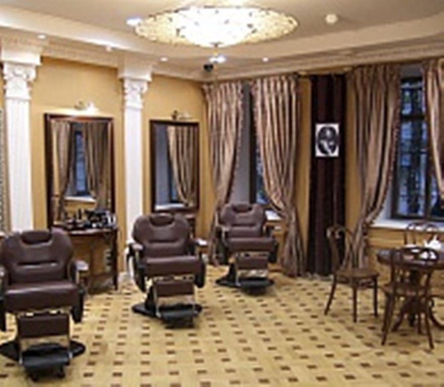 Мужская парикмахерская Усачи на Петровском бульваре