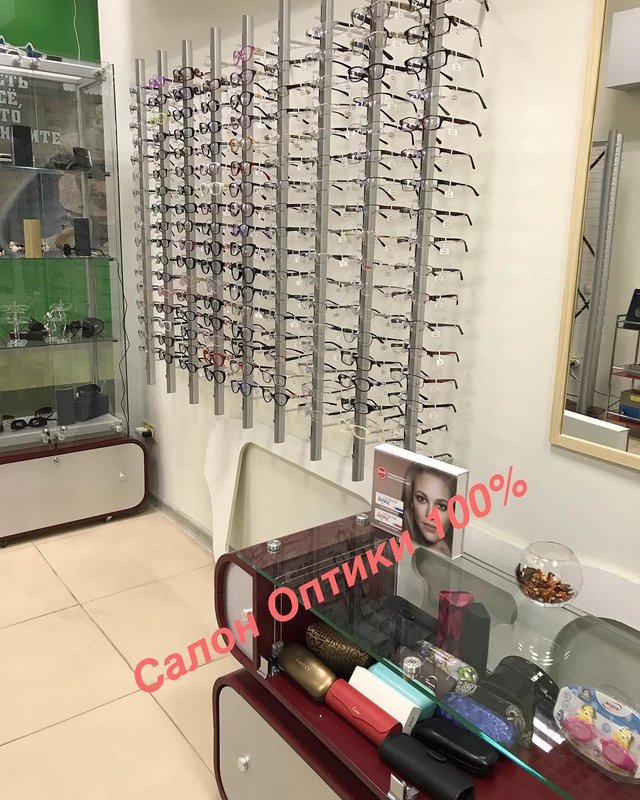 Салон оптики 100% в ТЦ Конфетти