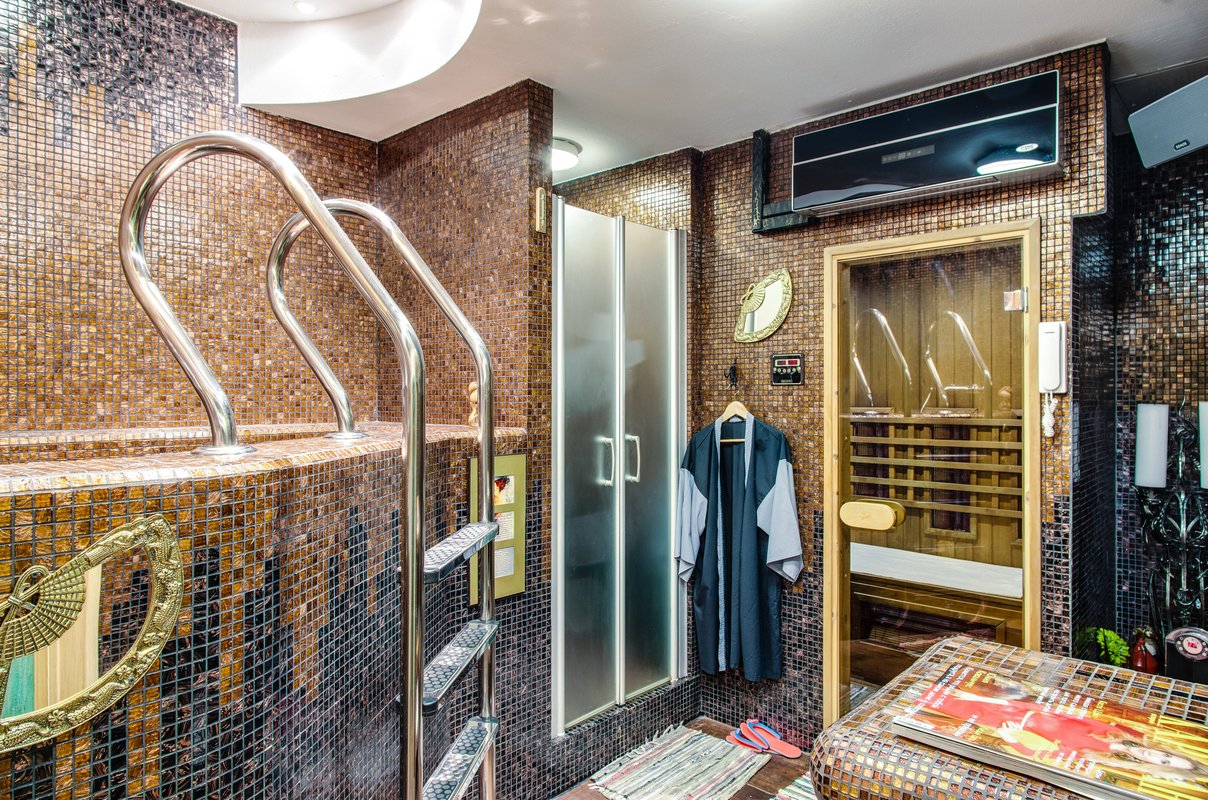 Салон красоты ЭФИ на метро Менделеевская