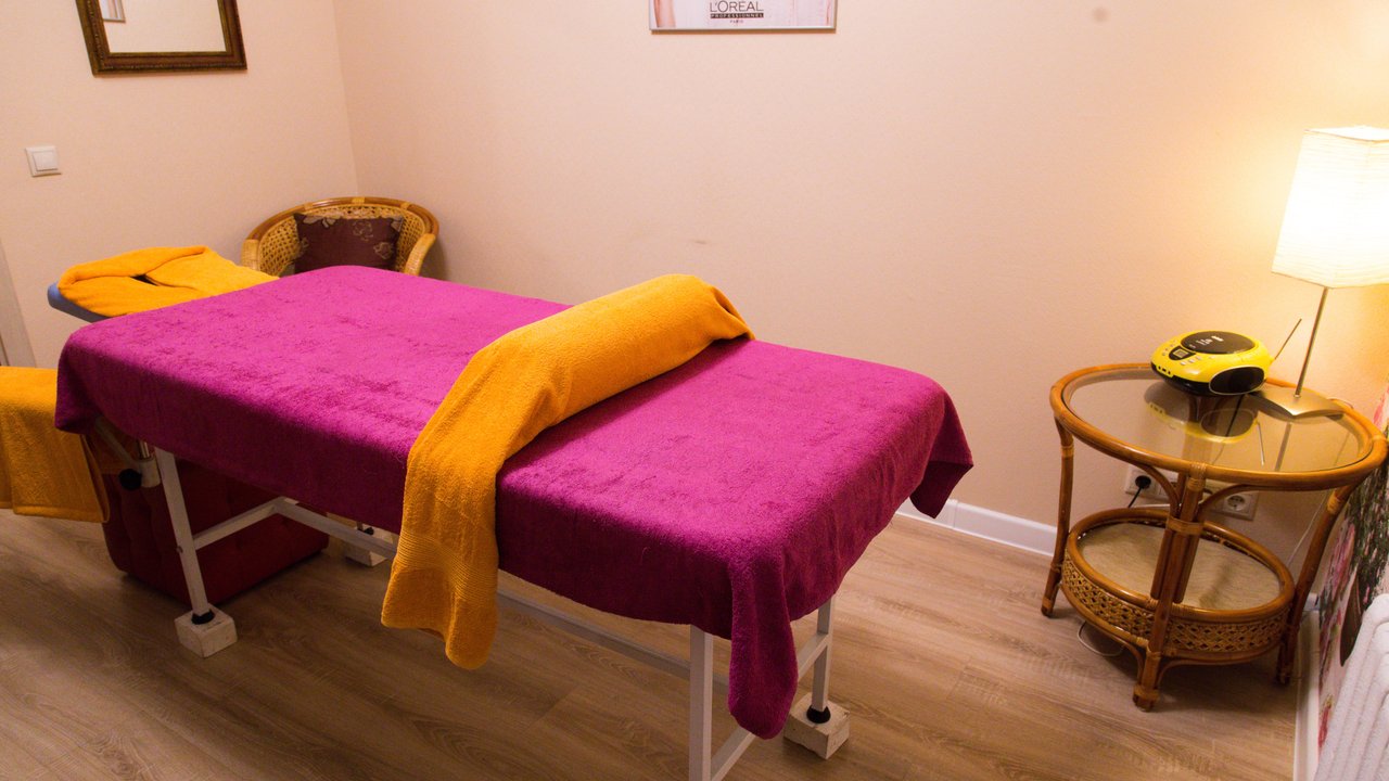 Салон красоты Marseline в Шмитовском проезде, на метро Улица 1905 года