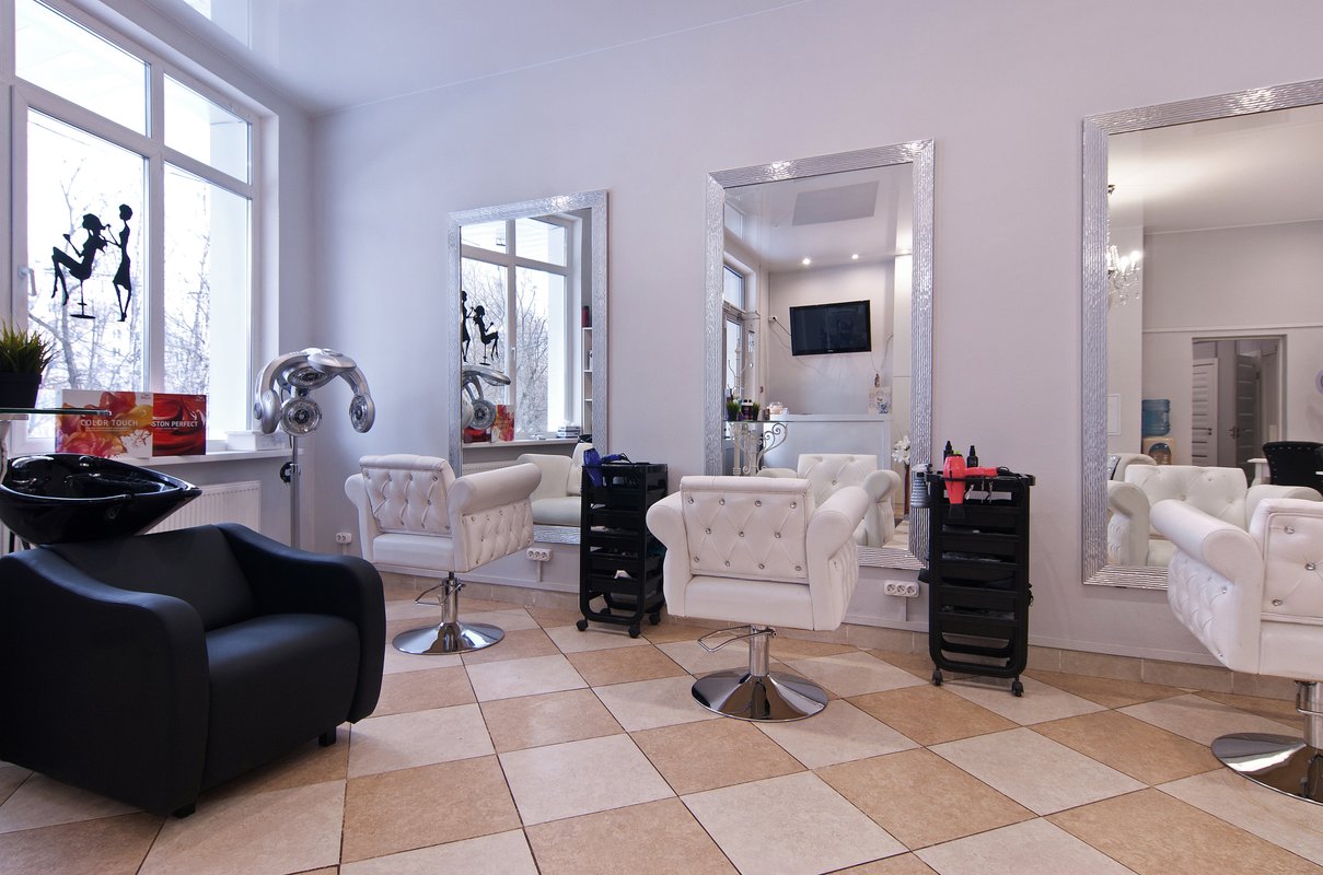 Салон красоты Beauty Bar на Широкой улице 