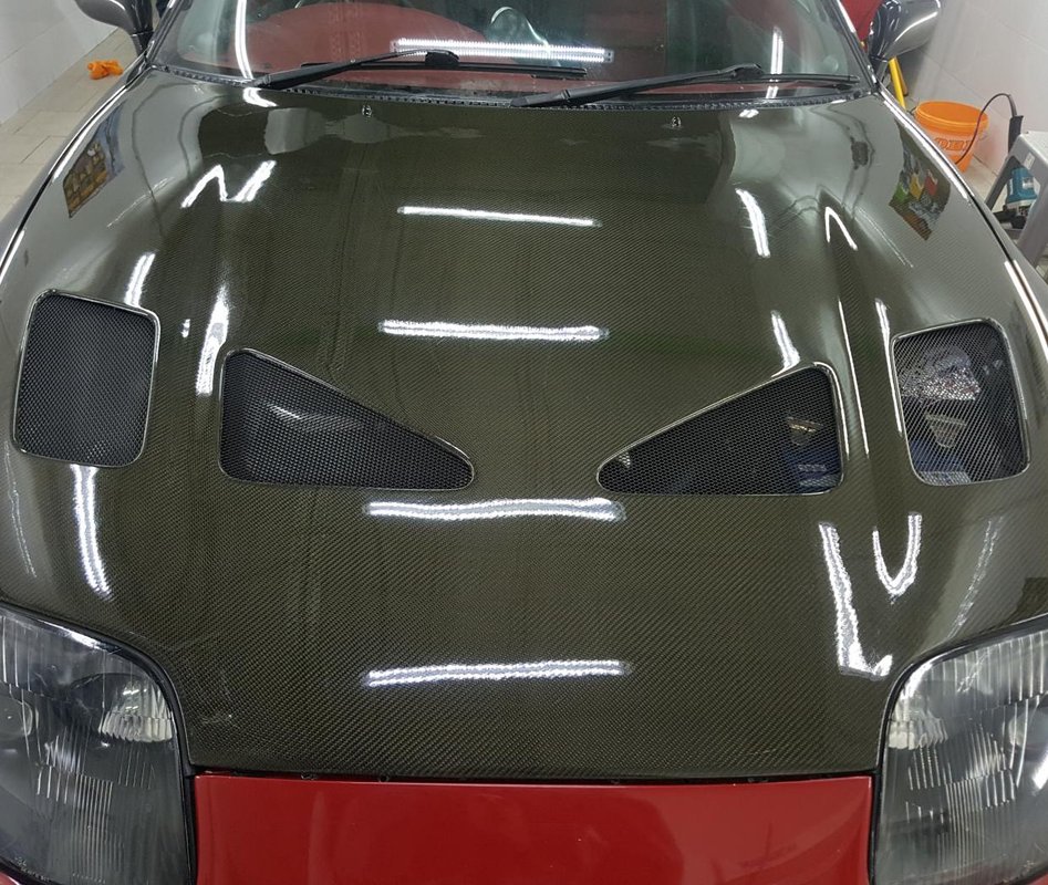 Автомойка Famous Car Wash на метро Крымская