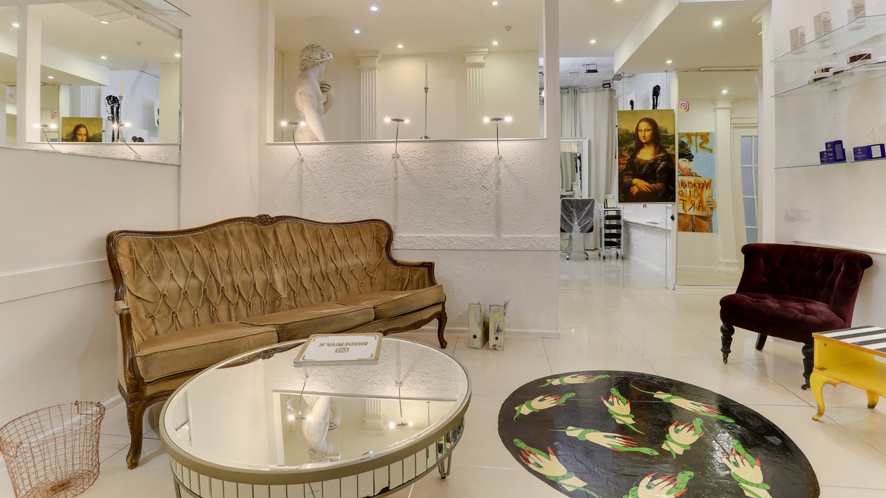 Салон Академия Красоты на метро Смоленская