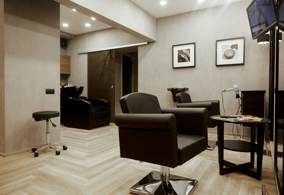 Клуб красоты и спа Mayfair на Новолесной улице