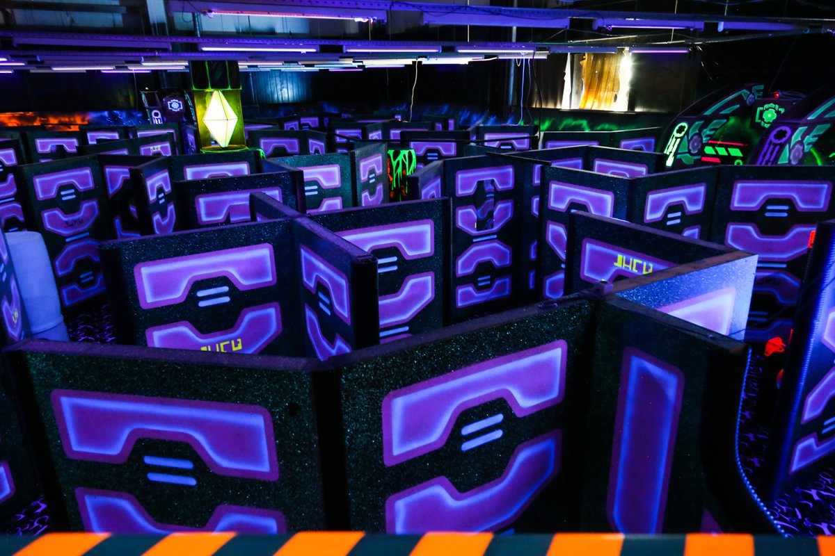 Лазертаг-клуб LaserLand Zeta в ТЦ Азовский 