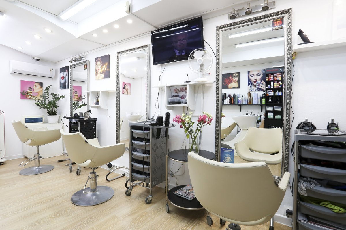 Салон красоты Брюнетка на метро Охотный ряд