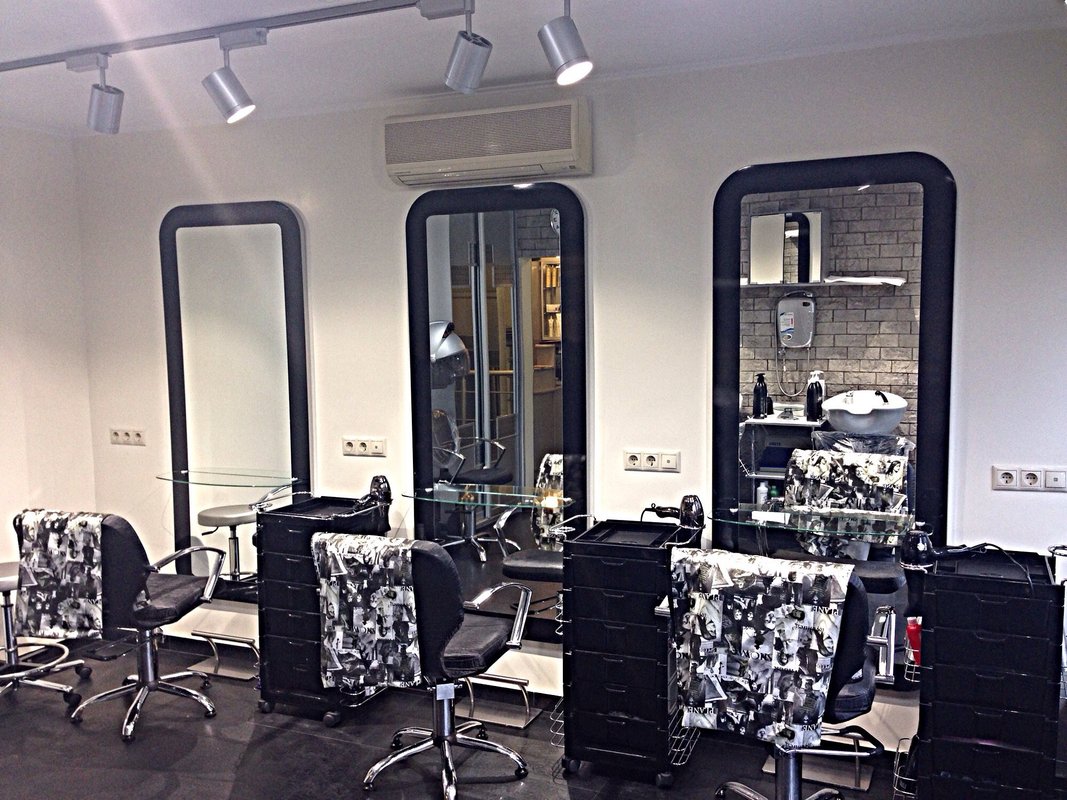 Студия причёсок Алёна на Веерной улице, в Матвеевке