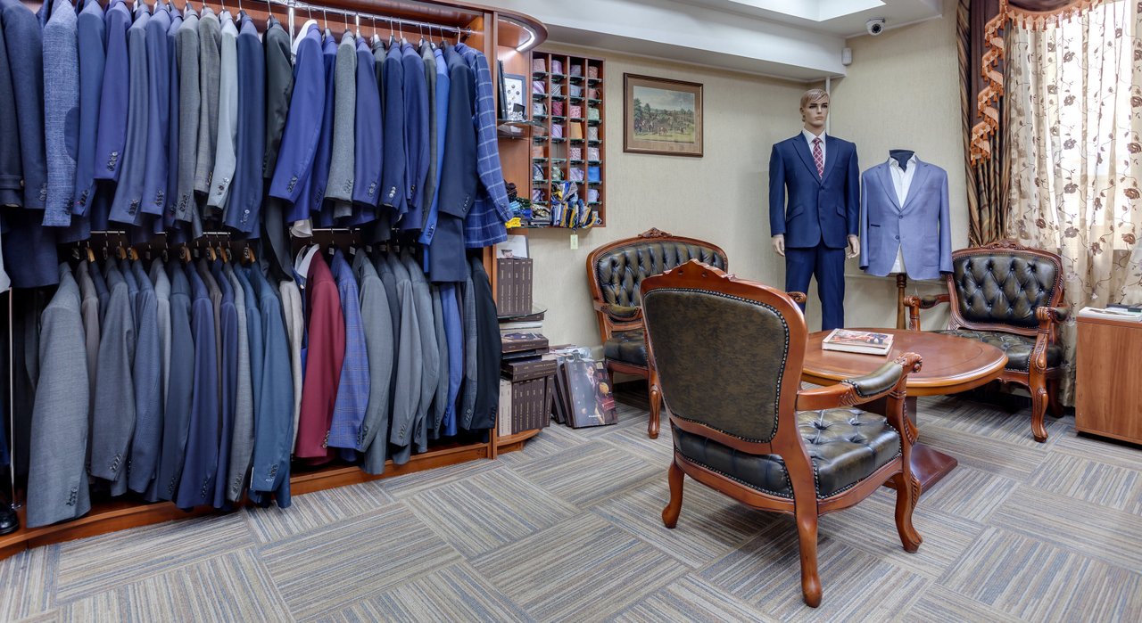 Ателье по пошиву мужских костюмов Corzetti в 1-м Монетчиковском переулке 