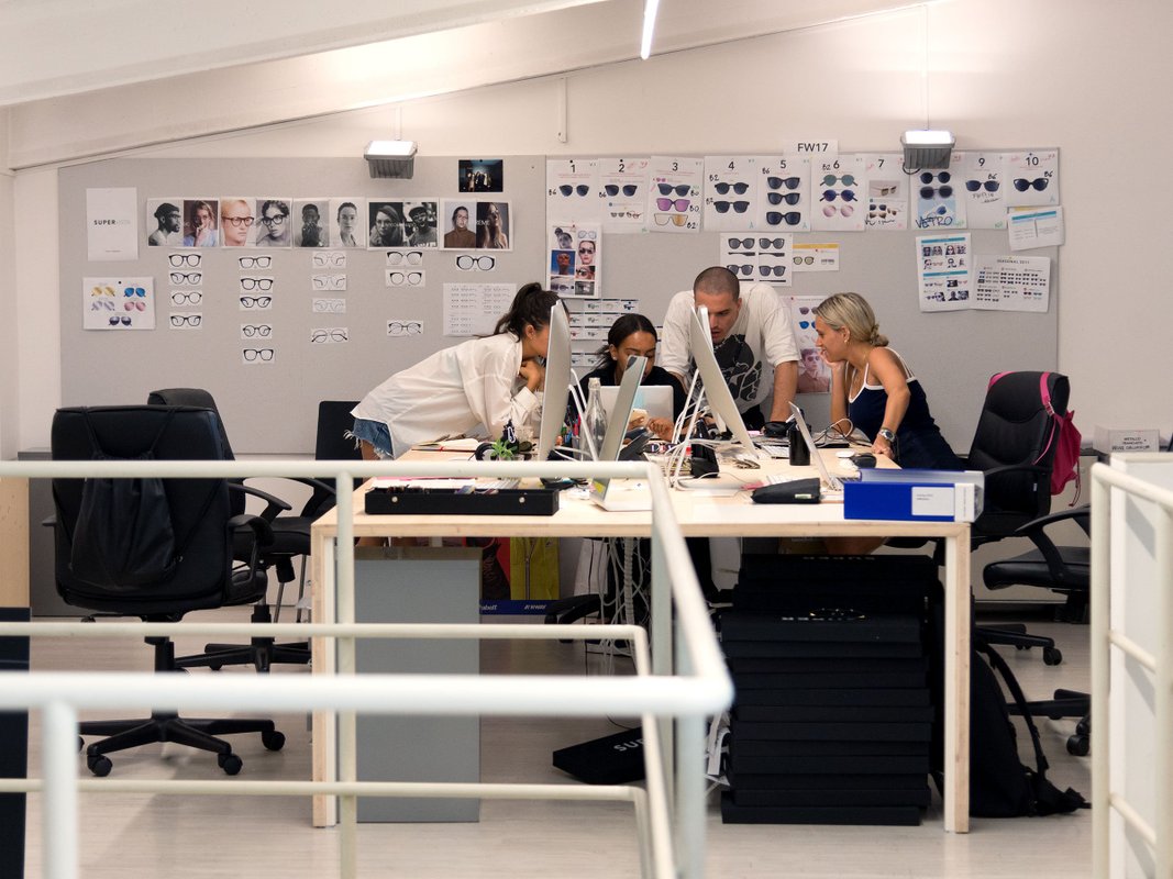 Салон оптики Retrosuperfuture