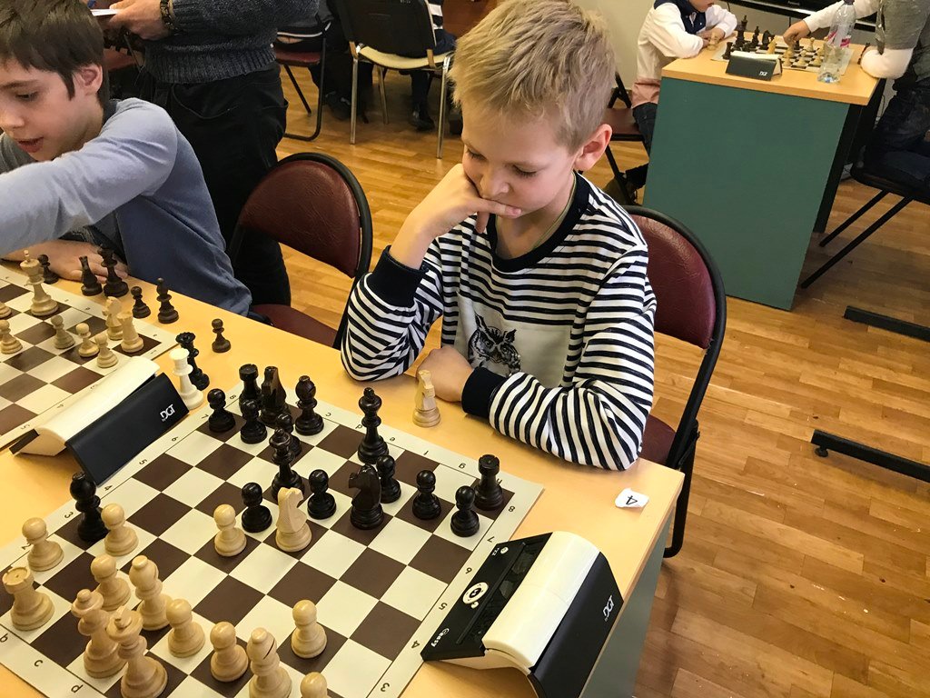 Шахматная школа Адмирал на метро Университет