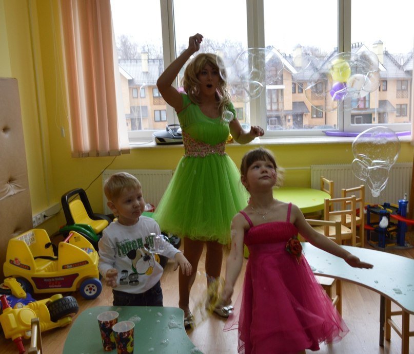 Семейный центр Любознательный жираф на проезде Березовой рощи