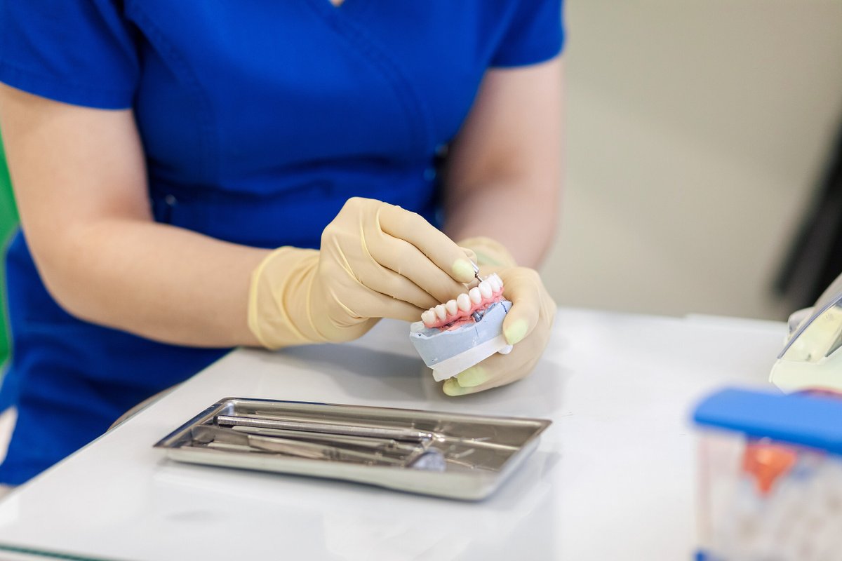 Стоматология AMI Clinic — Зубы за 1 день на метро Марксистская 
