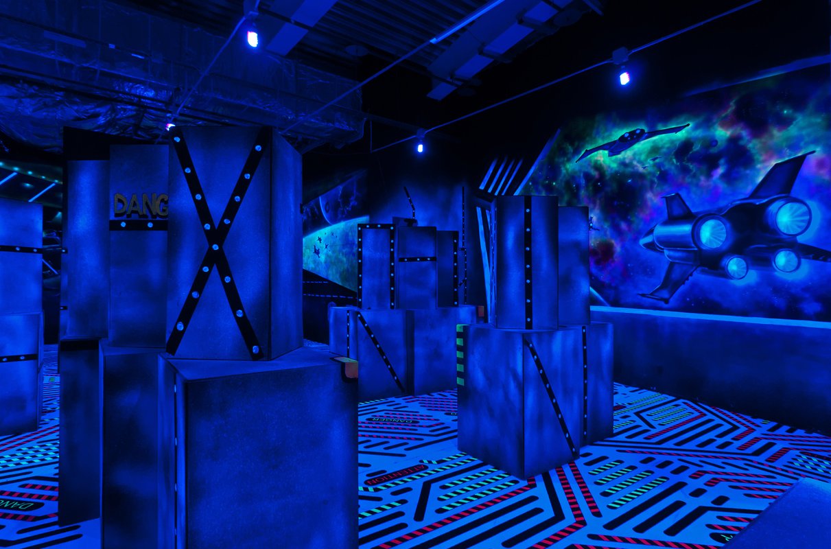 Развлекательный центр LaserLand в ТРК VEGAS Крокус Сити