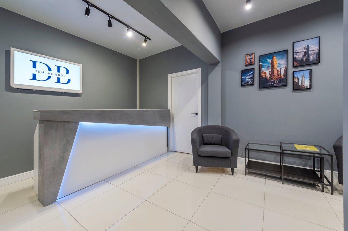 Стоматология Dental Bros в Студенецком переулке